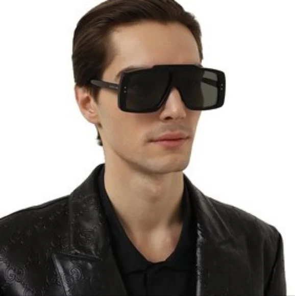 💯 Original Gucci Grey Shield Unisex Sunglasses GG1369S 001 62 .
